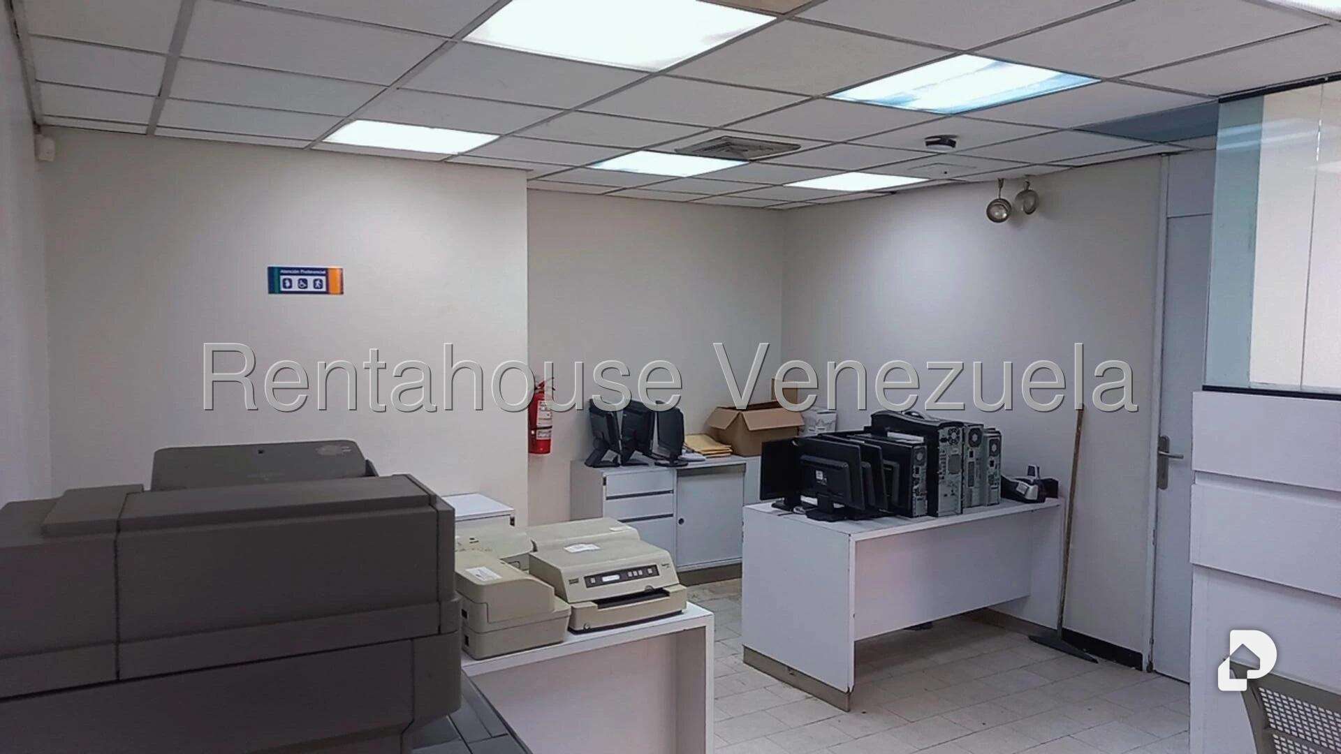 Local comercial en Parroquia La Candelaria, Caracas – 10