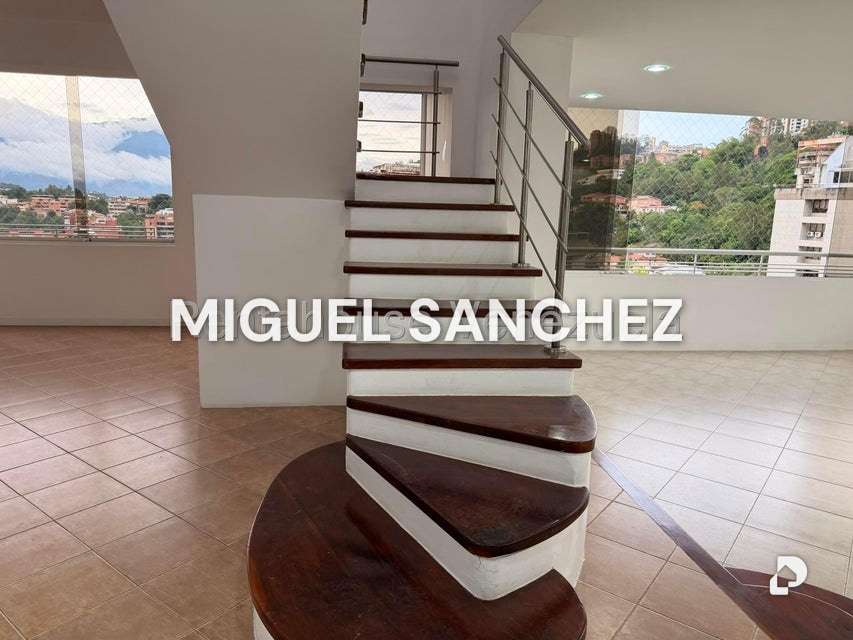 Apartamento en La Esmeralda, Caracas – 8