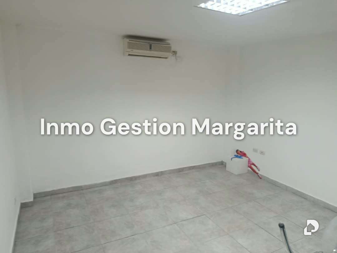 Oficina en Urbanización Jorge Coll, Porlamar – 26