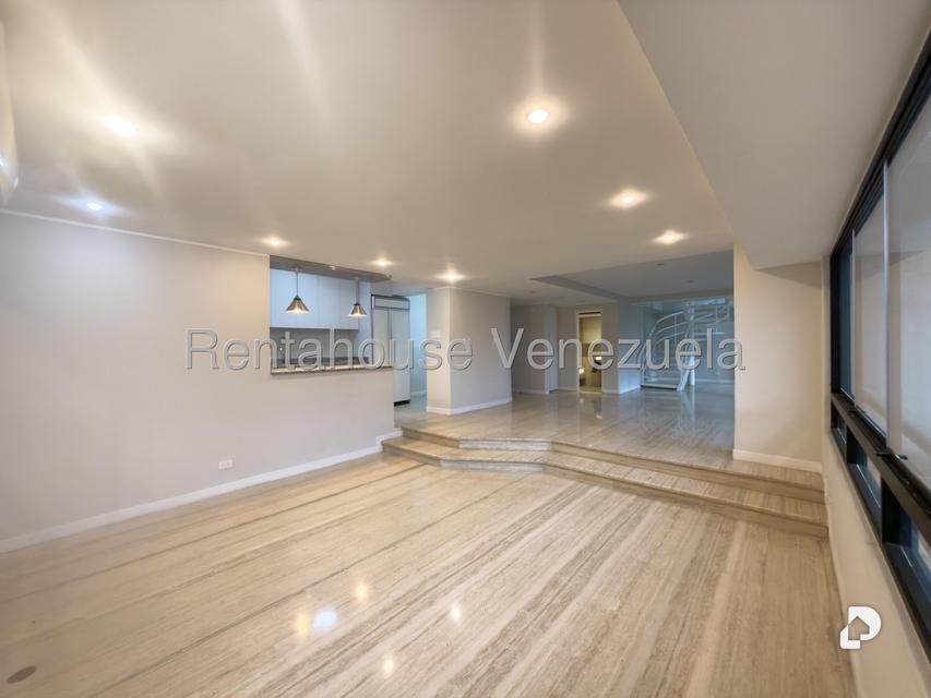 Apartamento en Los Palos Grandes, Caracas – 2