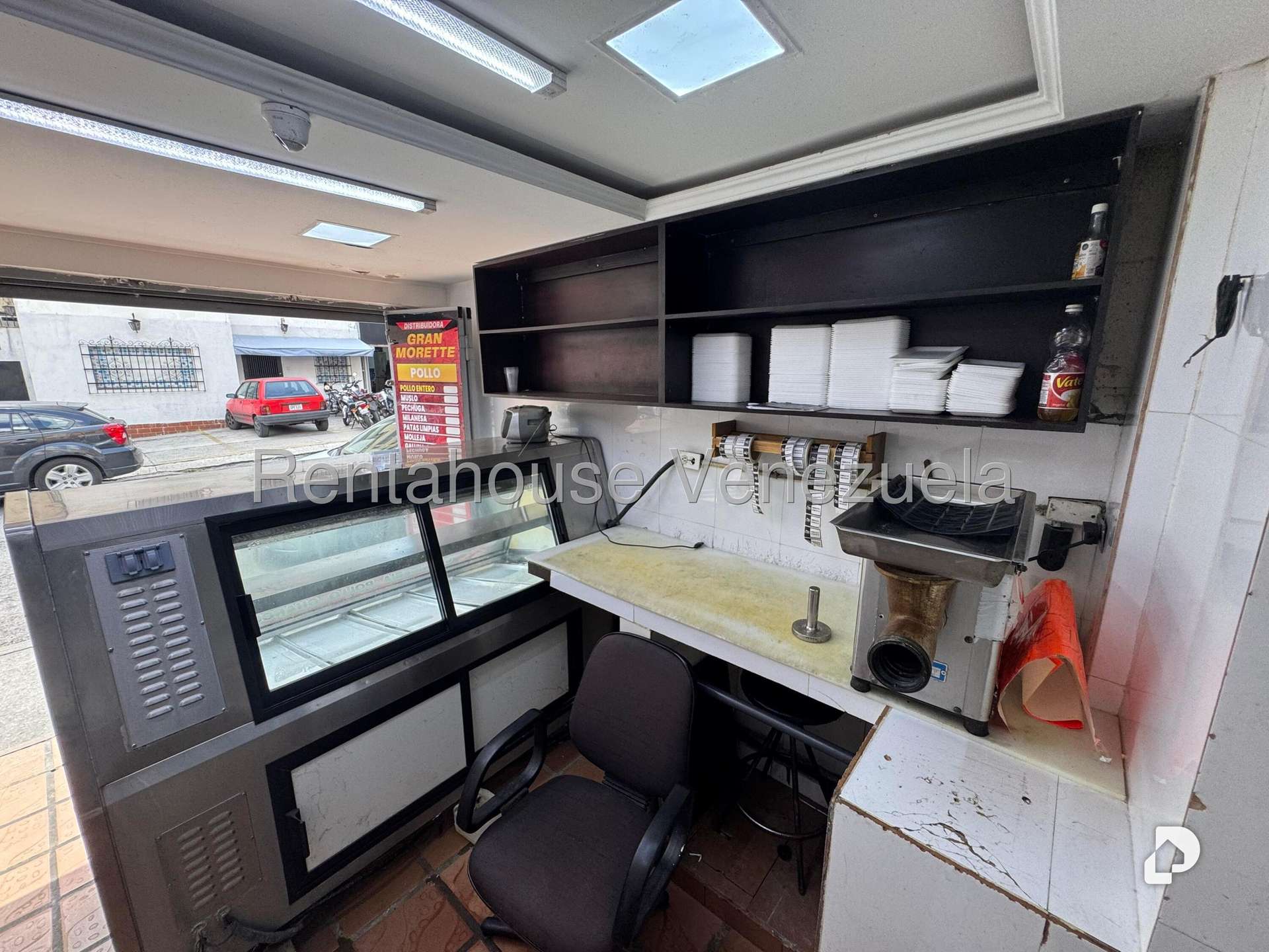 Local comercial en Bello Monte, Caracas – 9