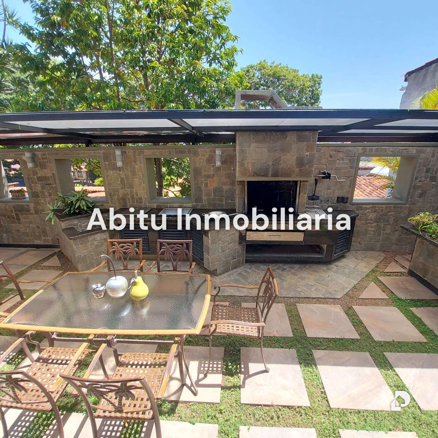 Casa en Alto Prado, Caracas – 2