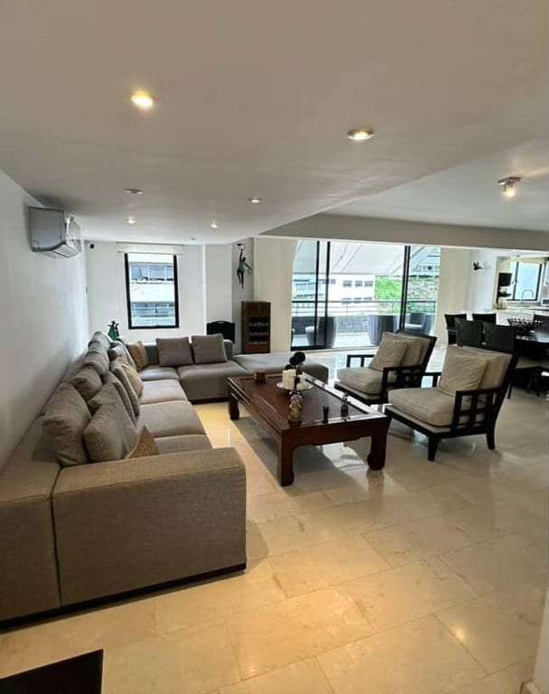 Apartamento en Las Mercedes, Caracas - 1