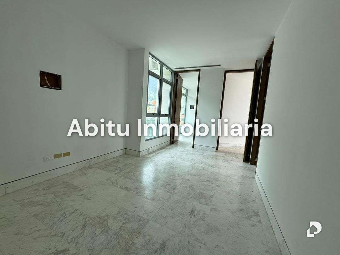 Apartment in La Castellana, Caracas – 13