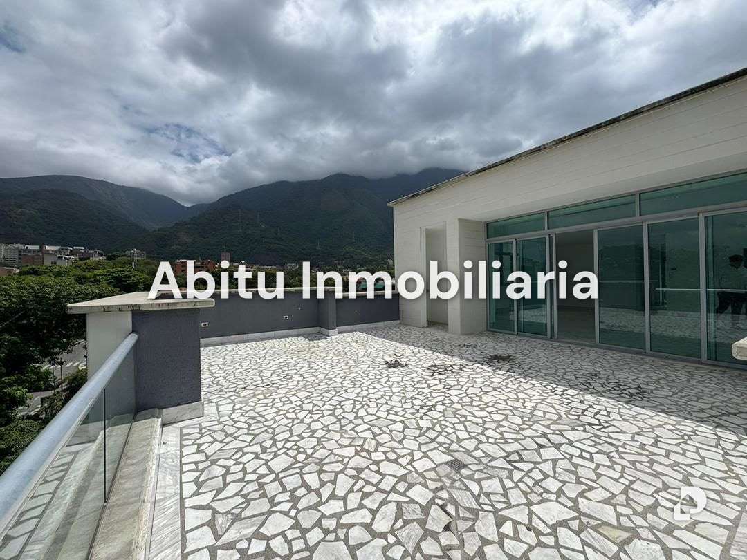 Apartment in La Castellana, Caracas – 3