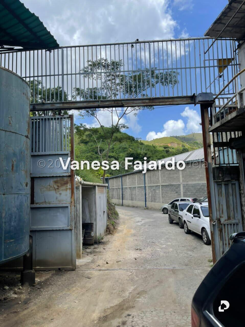 Galpón en La Trinidad, Caracas – 3