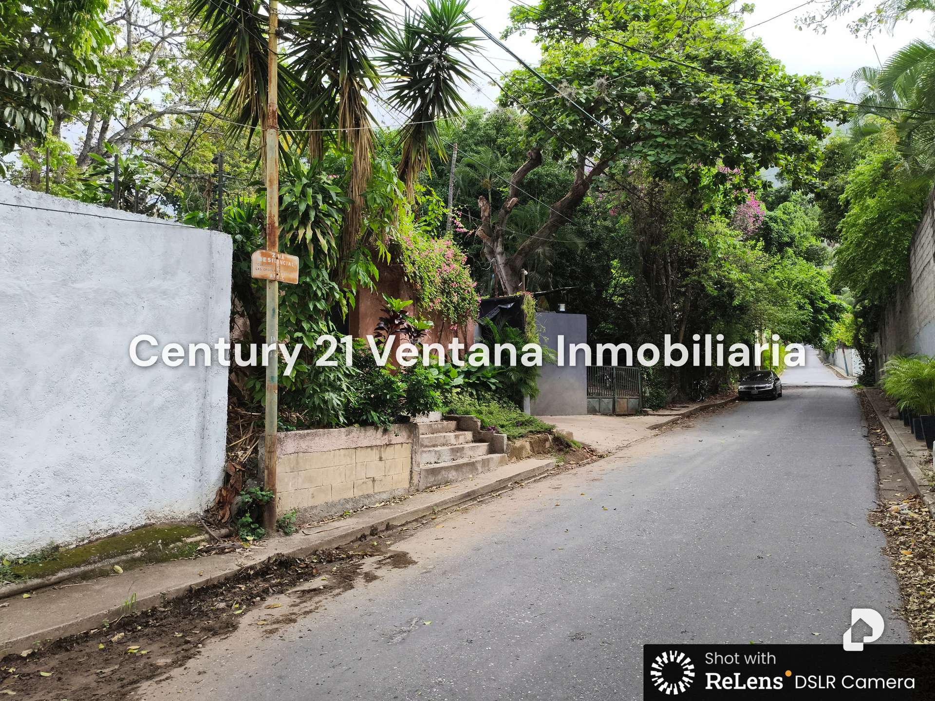 Land in Los Chorros, Caracas – 1