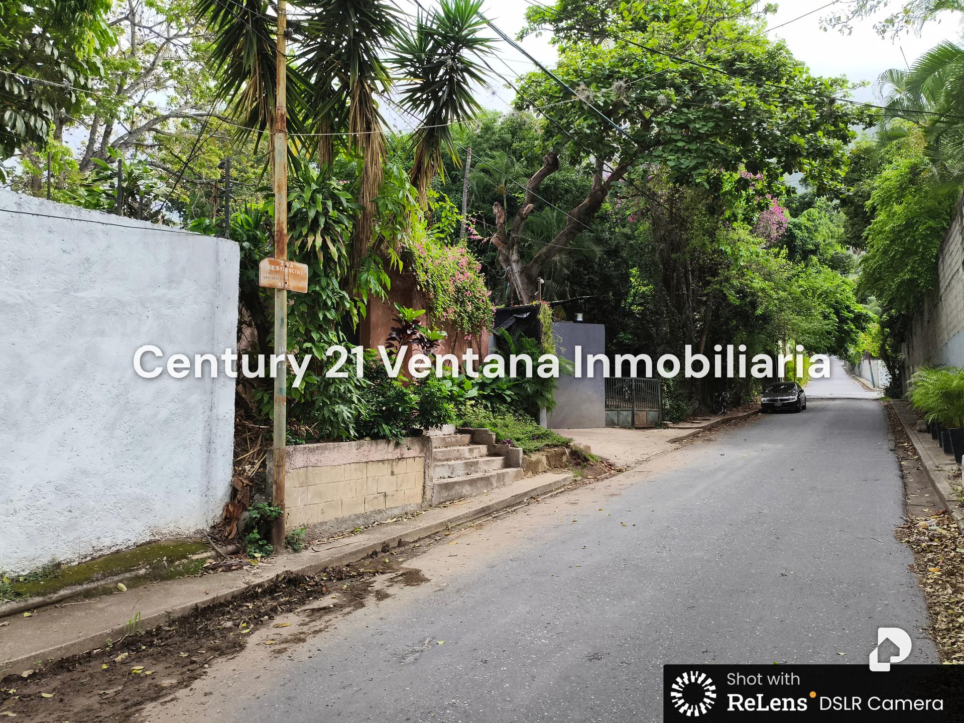 Land in Los Chorros, Caracas – 1
