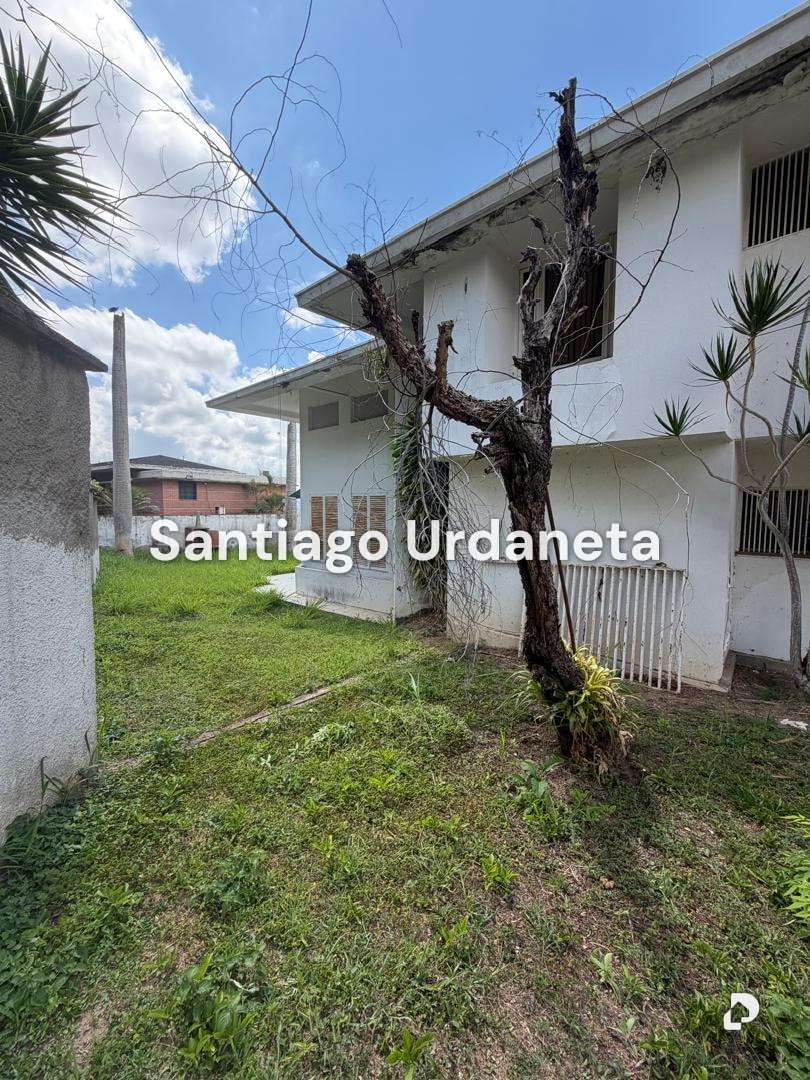 Casa en Colinas de Tamanaco, Caracas – 13