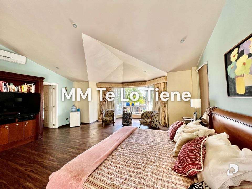 Casa en La Lagunita, Caracas – 24
