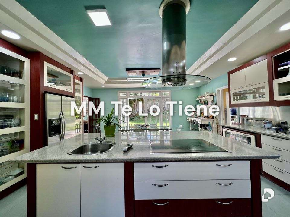 Casa en La Lagunita, Caracas – 9