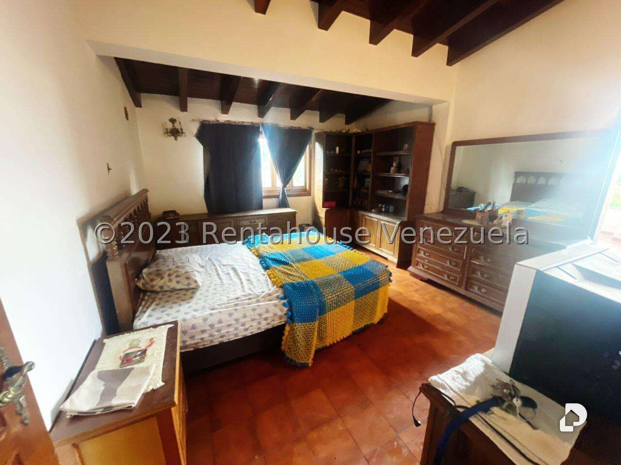 Casa en Sorocaima, Caracas – 24