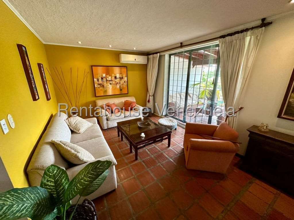 Casa en Lomas De La Trinidad, Caracas