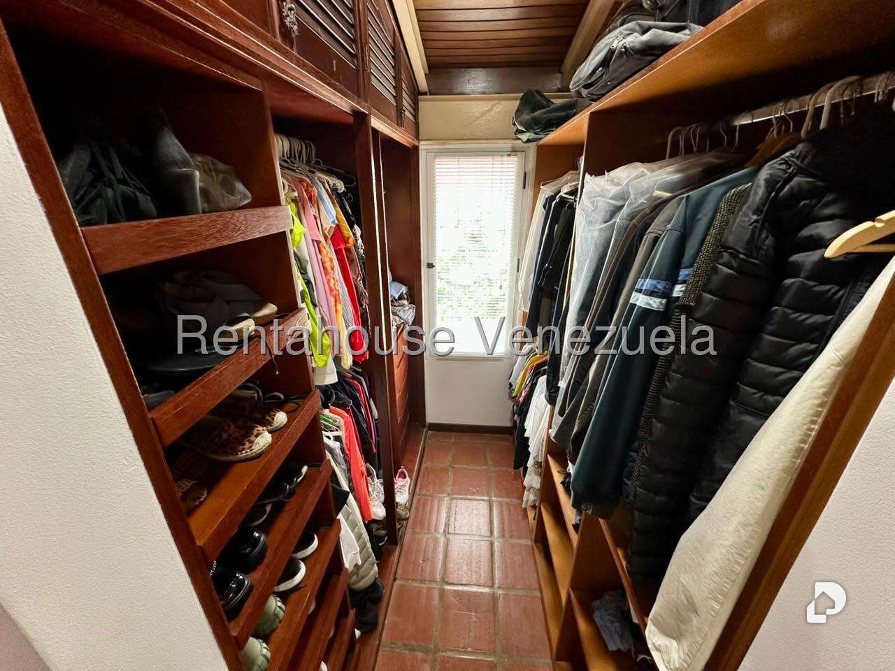Casa en Lomas De La Trinidad, Caracas – 14