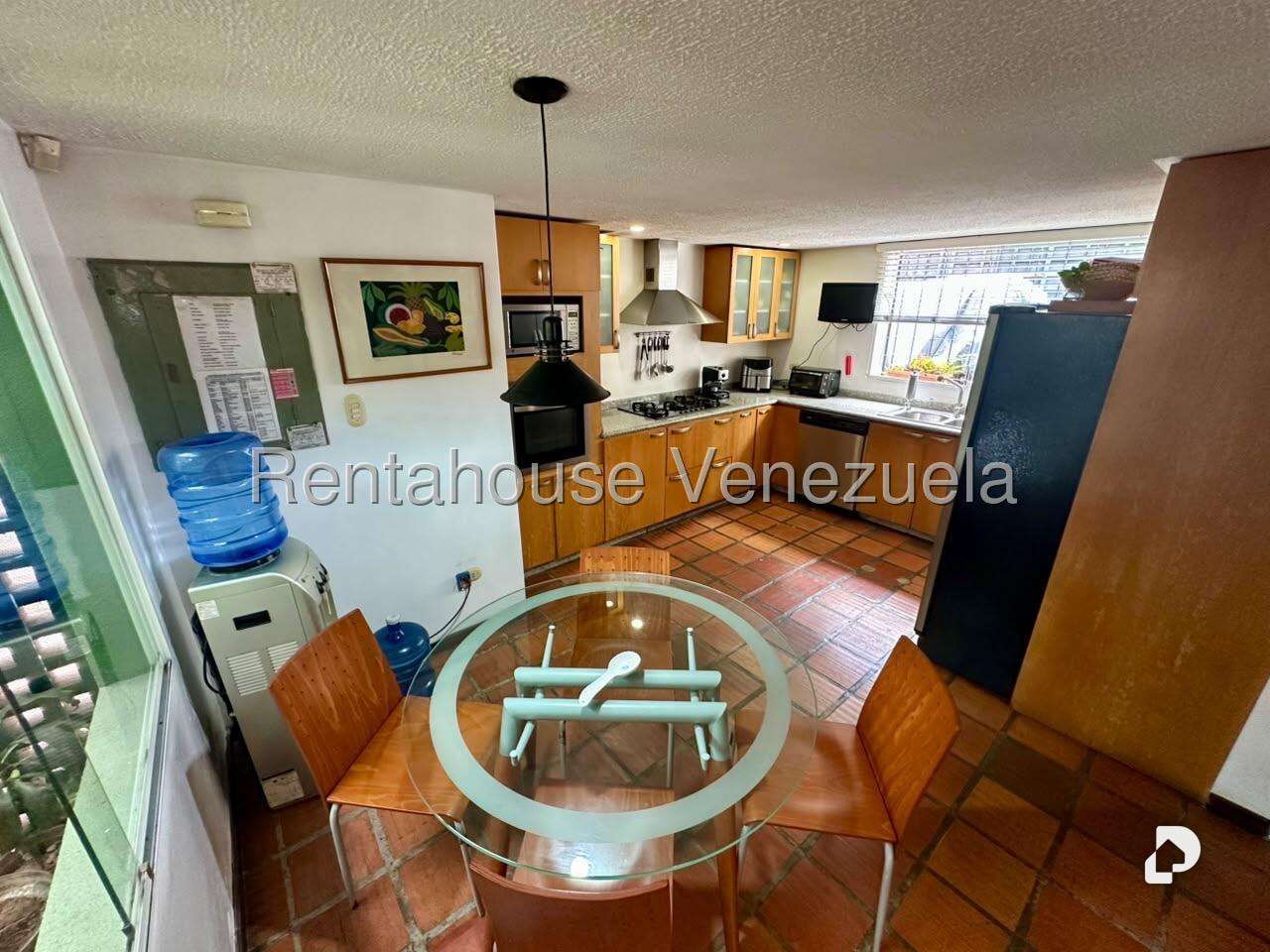 Casa en Lomas De La Trinidad, Caracas – 21