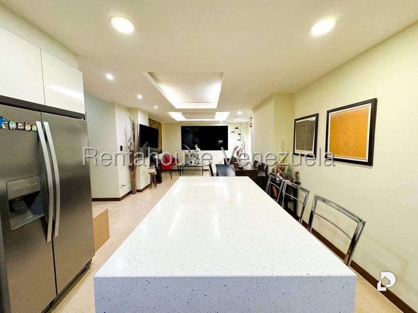 Apartamento en Campo Alegre, Caracas – 2