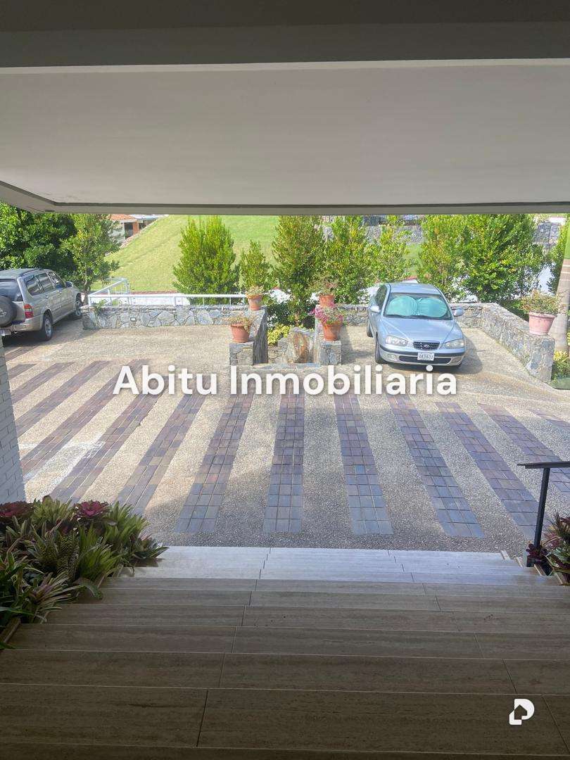Casa en La Lagunita, Caracas – 15
