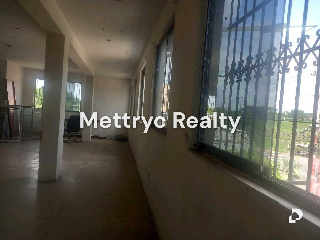 Local comercial en Casco Tocuyito, Valencia – 4