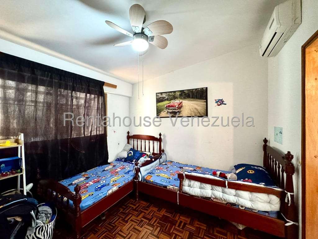 Casa en Lomas De La Trinidad, Caracas