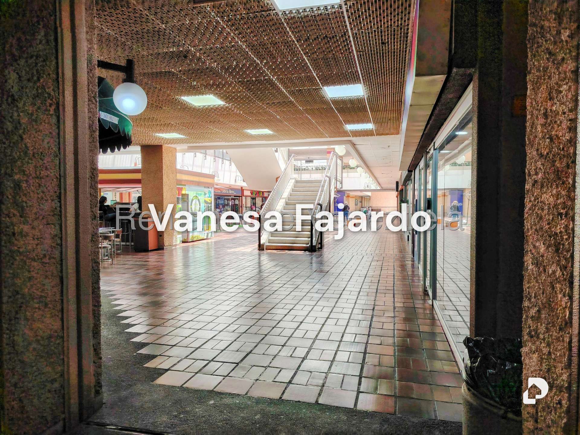 Local comercial en Prados del Este, Caracas – 12