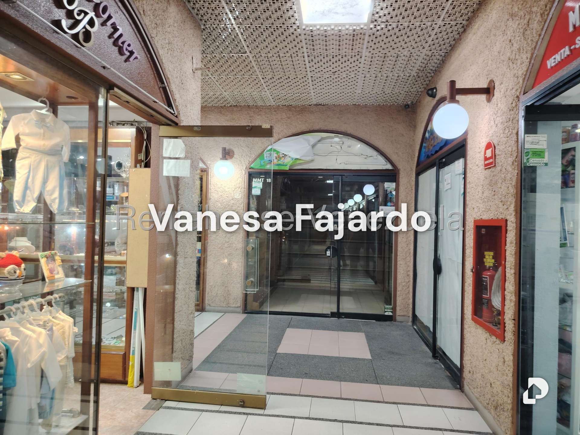 Local comercial en Prados del Este, Caracas – 10