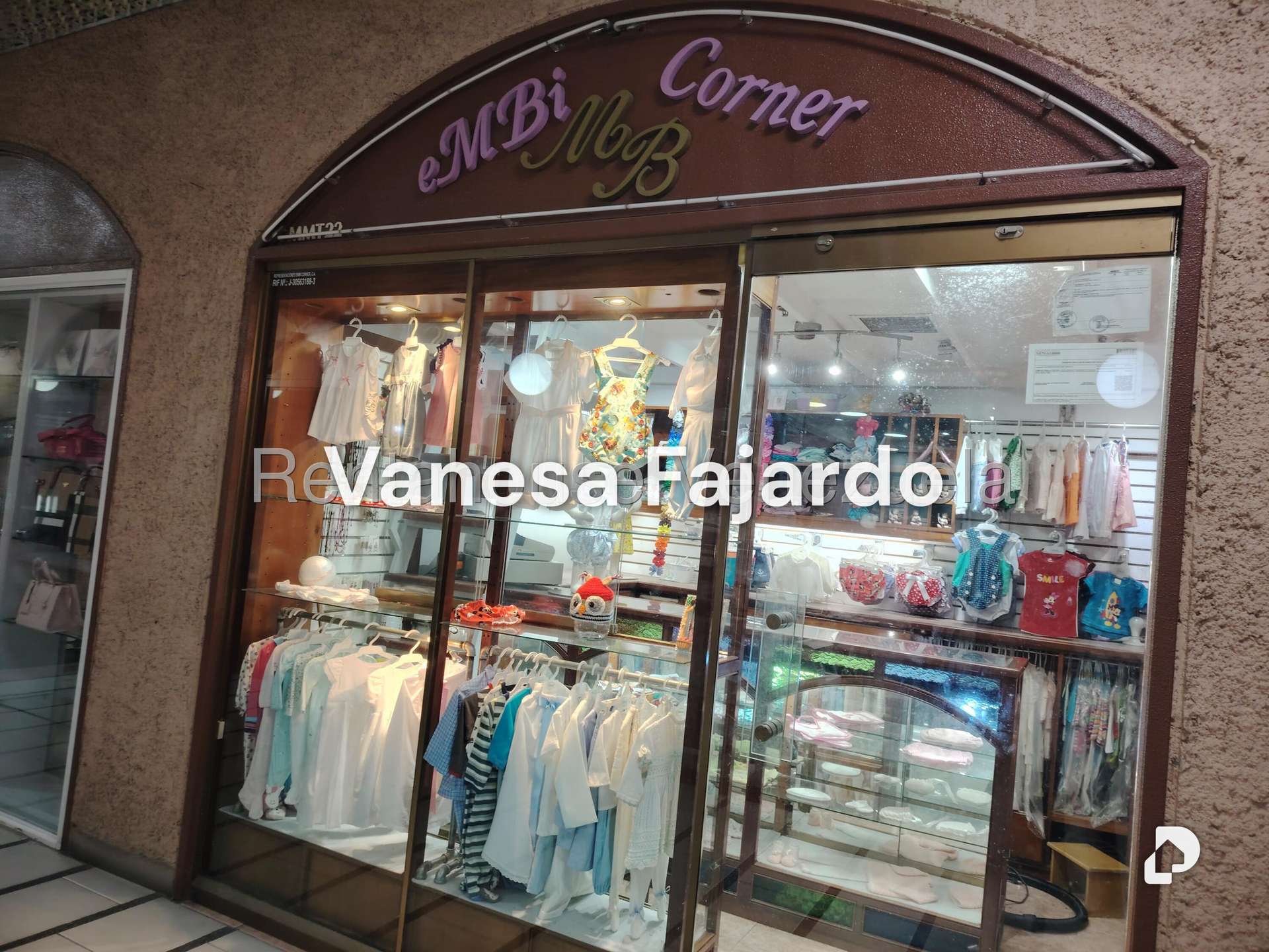 Local comercial en Prados del Este, Caracas – 4