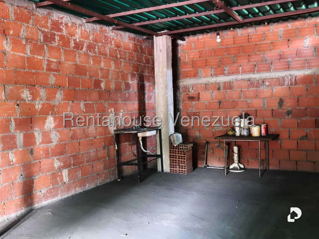 Local comercial en Catia, Caracas – 23