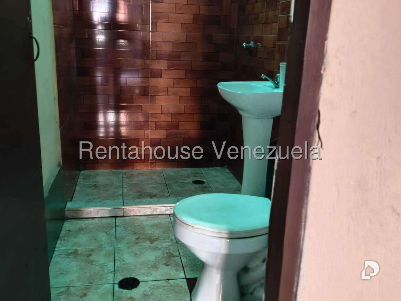 Local comercial en Catia, Caracas – 19