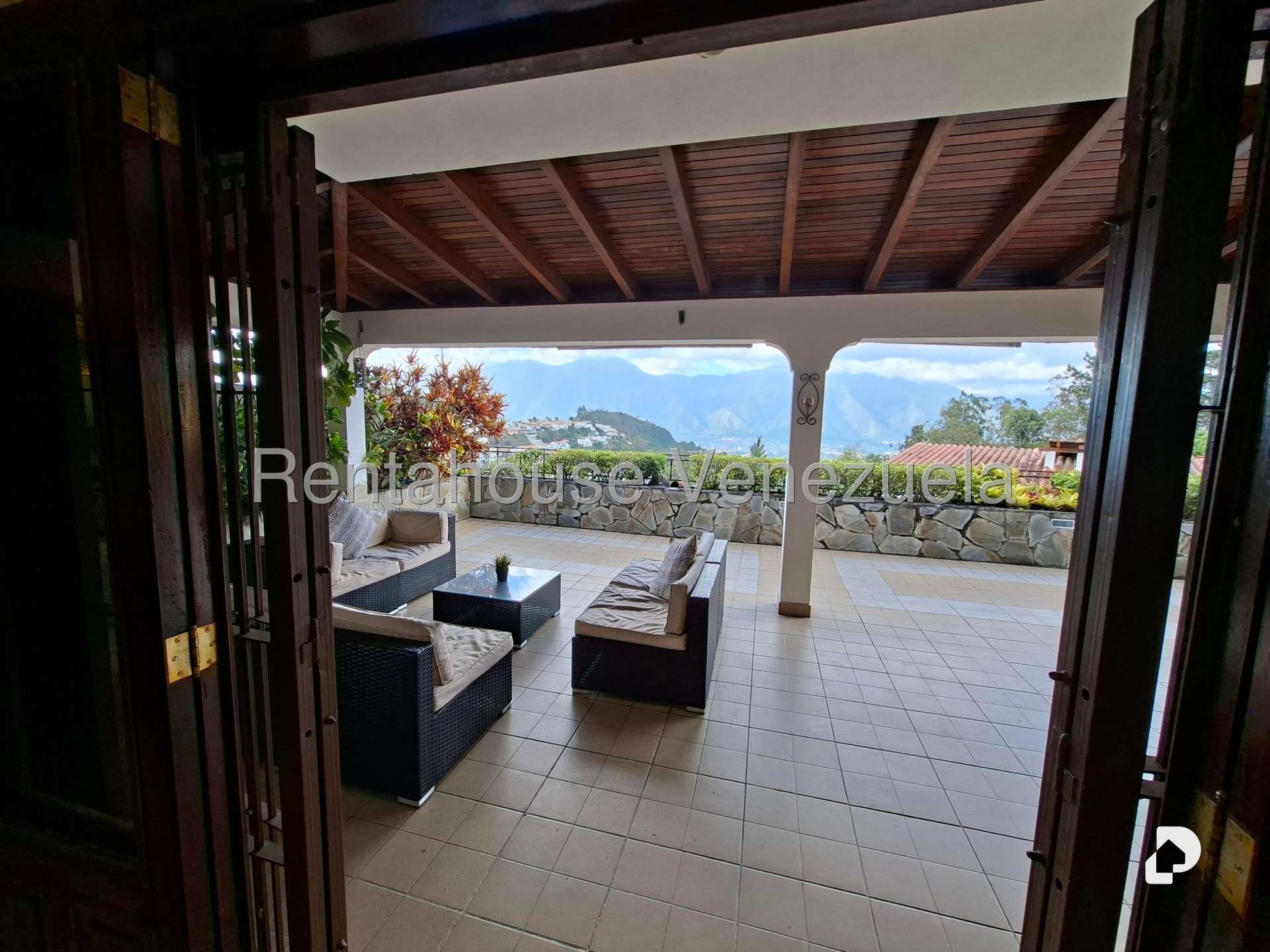 Casa en Los Naranjos (del Cafetal), Caracas – 16