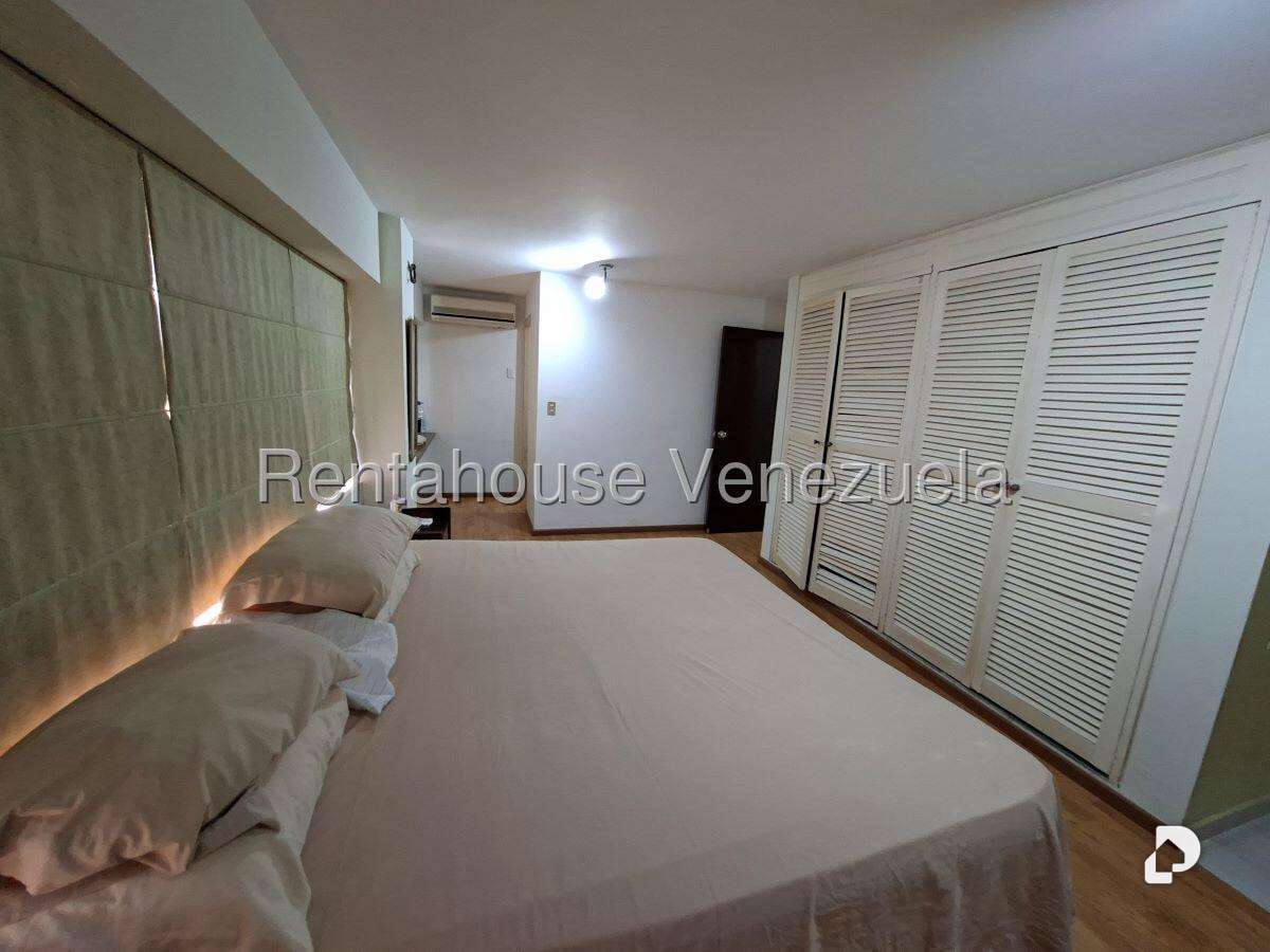 Casa en Cerro Verde, Caracas – 80