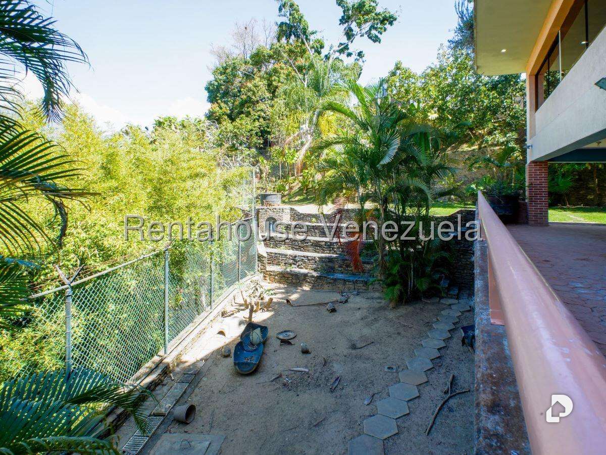 Casa en Cerro Verde, Caracas – 54