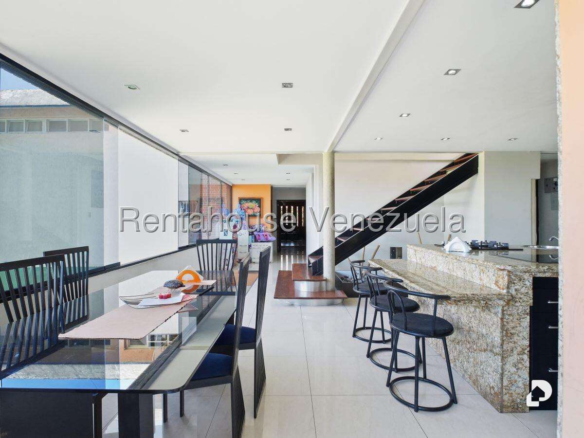 Casa en Cerro Verde, Caracas – 76