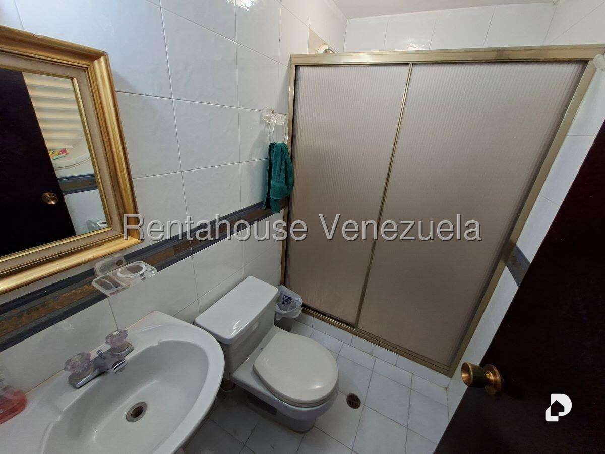 Casa en Cerro Verde, Caracas – 106