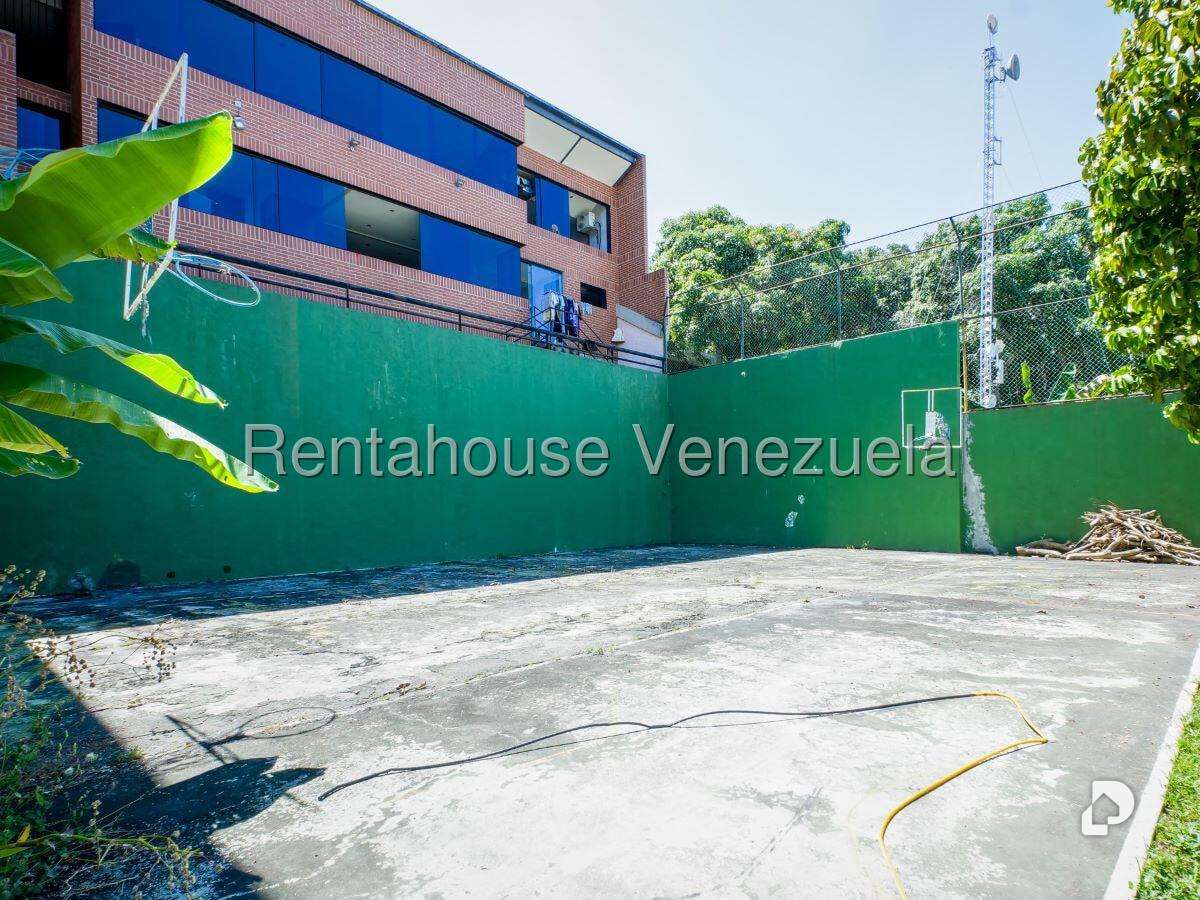 Casa en Cerro Verde, Caracas – 59