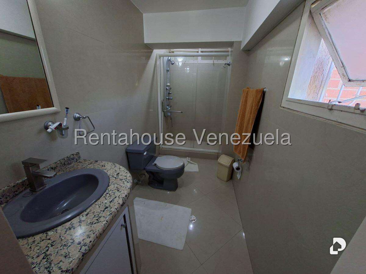 Casa en Cerro Verde, Caracas – 82