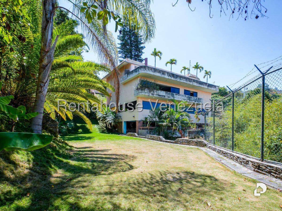 Casa en Cerro Verde, Caracas – 50