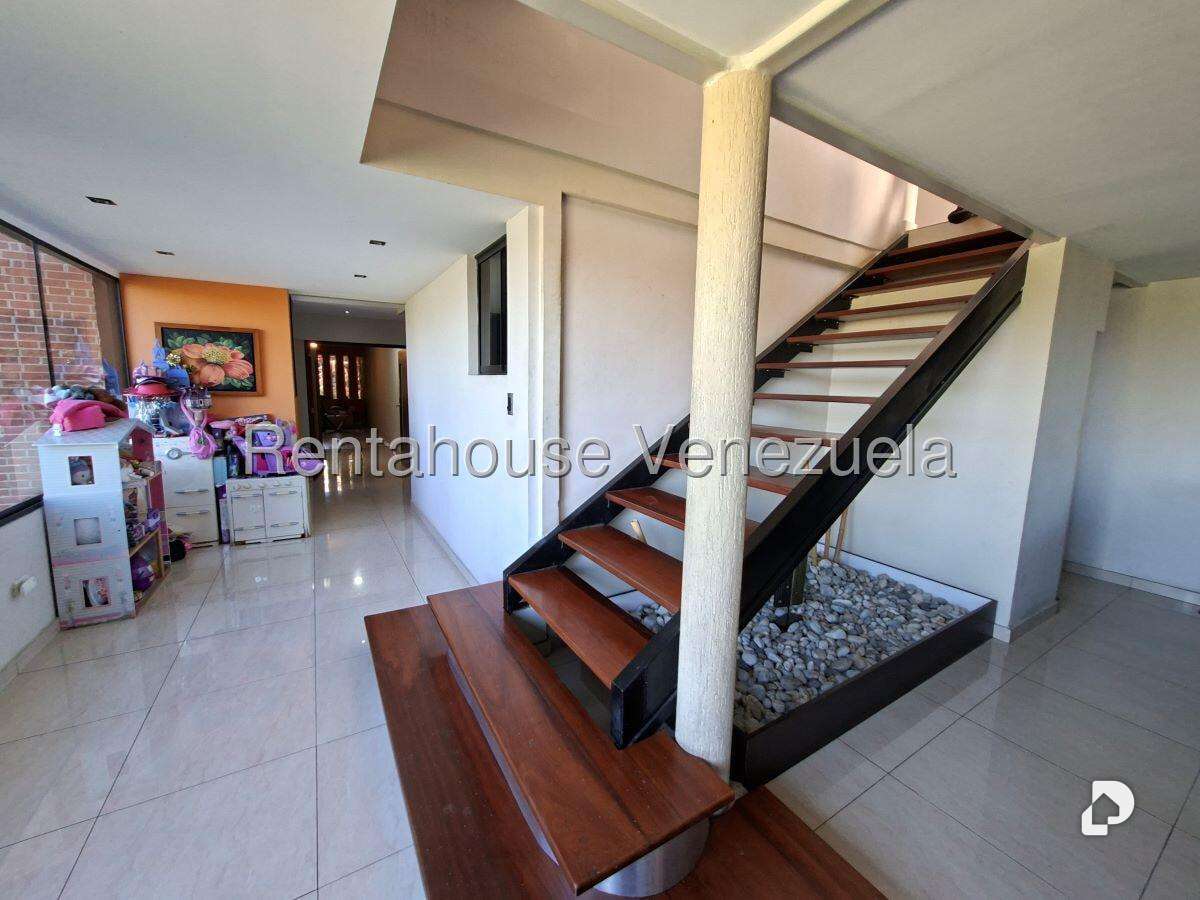 Casa en Cerro Verde, Caracas – 73