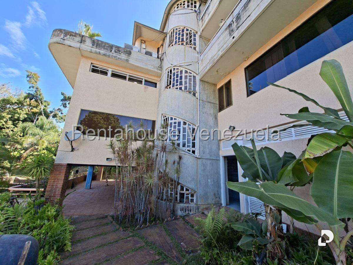 Casa en Cerro Verde, Caracas – 52