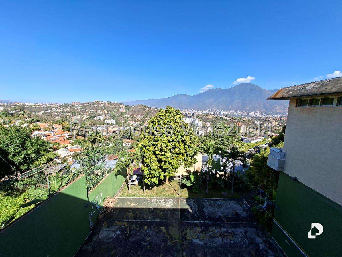 Casa en Cerro Verde, Caracas – 77