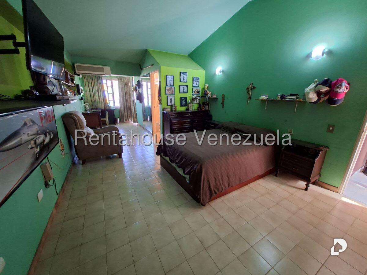 Casa en Cerro Verde, Caracas – 28