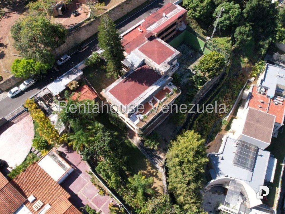 Casa en Cerro Verde, Caracas – 110