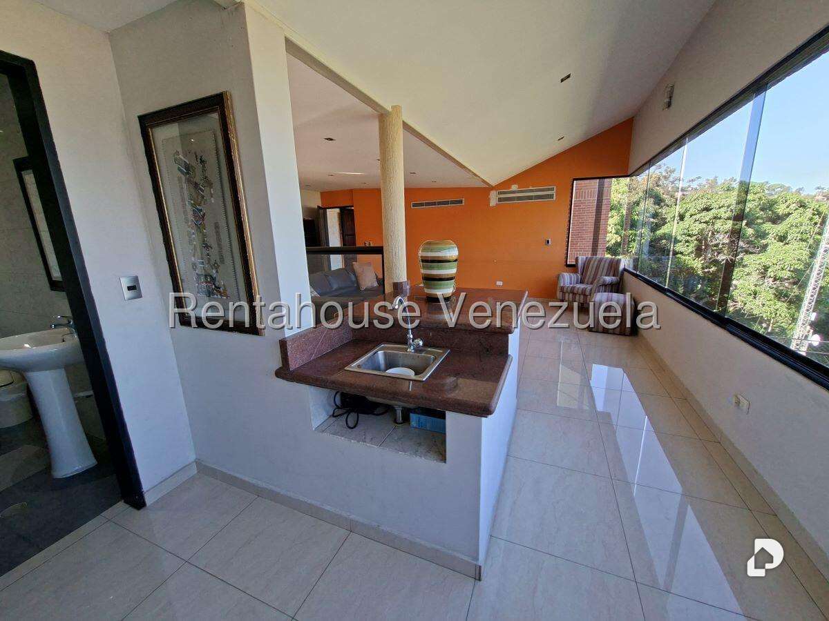 Casa en Cerro Verde, Caracas – 71