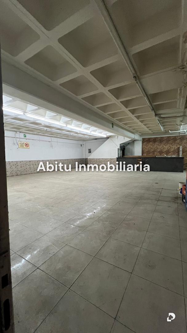 Local comercial en San Martín, Caracas – 3