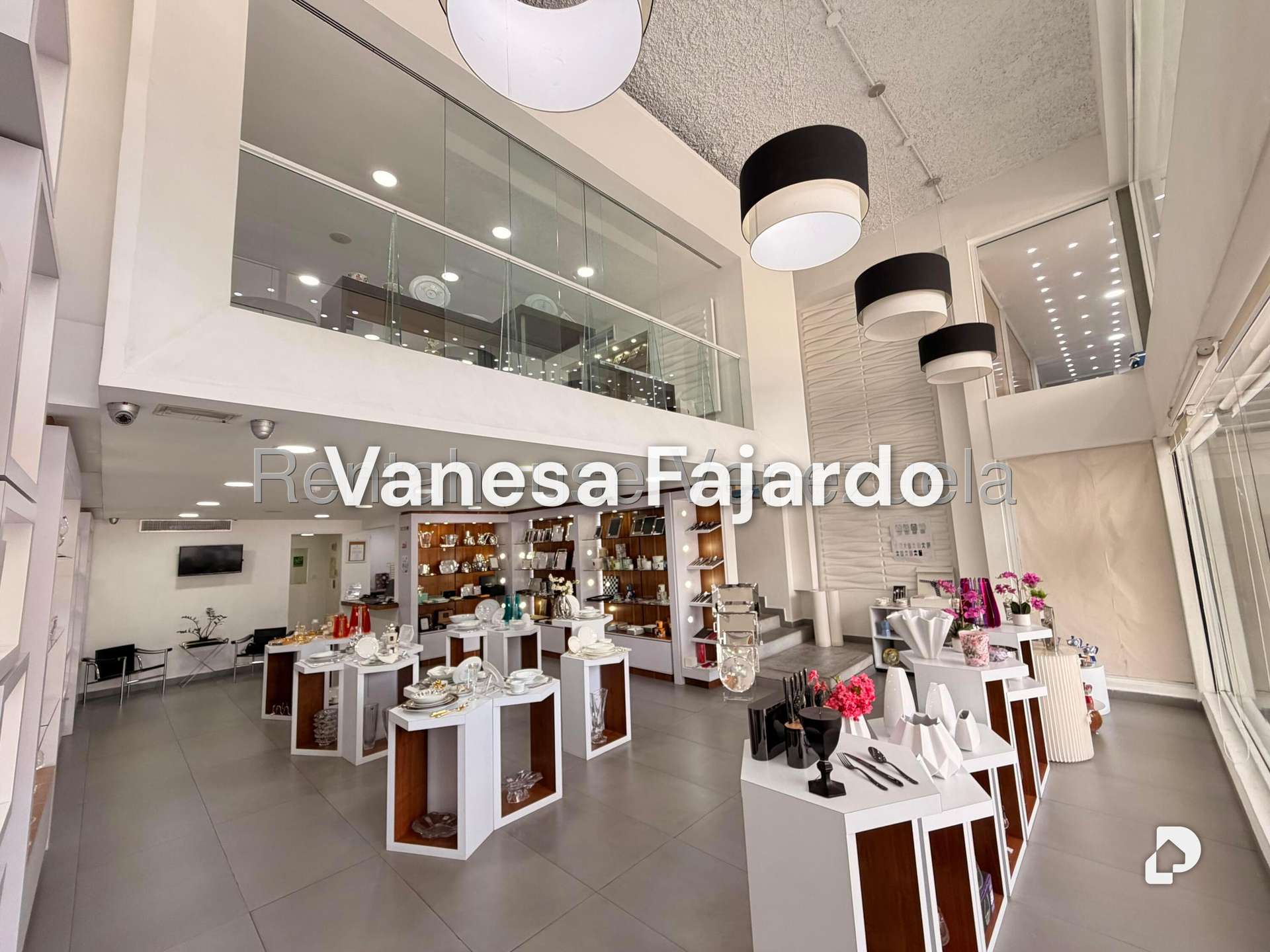 Local comercial en Las Mercedes, Caracas – 11