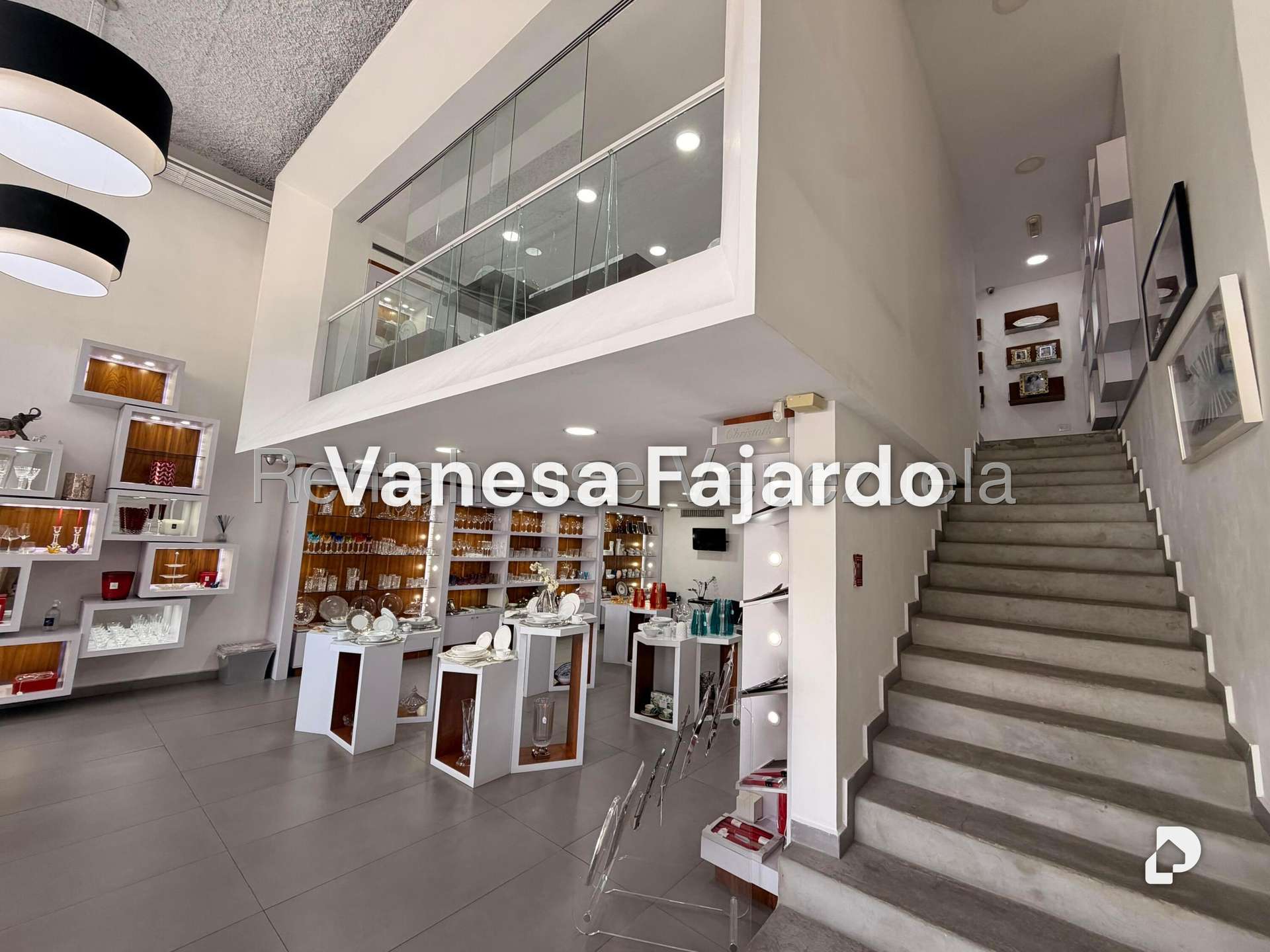 Local comercial en Las Mercedes, Caracas – 30