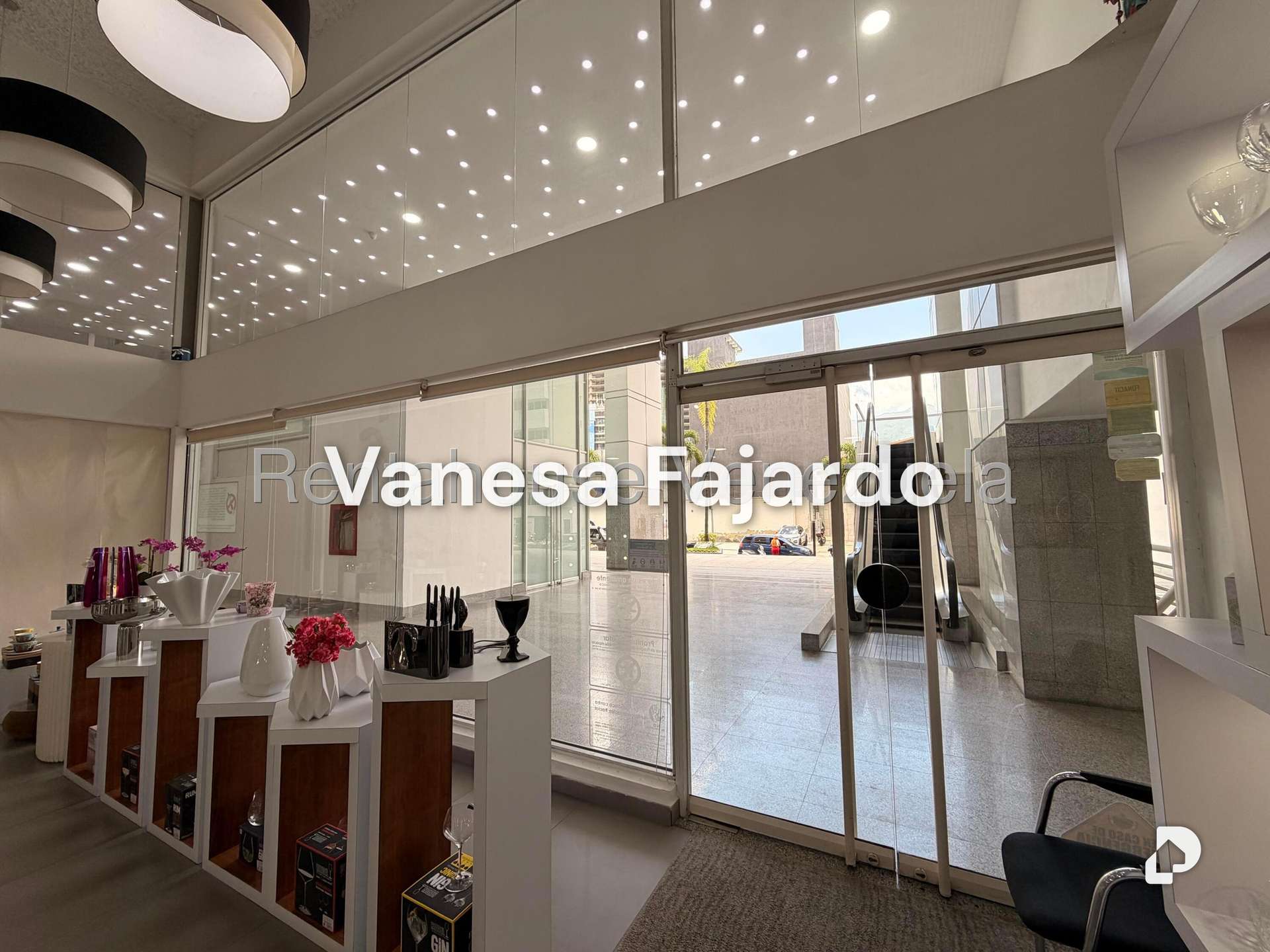 Local comercial en Las Mercedes, Caracas – 8
