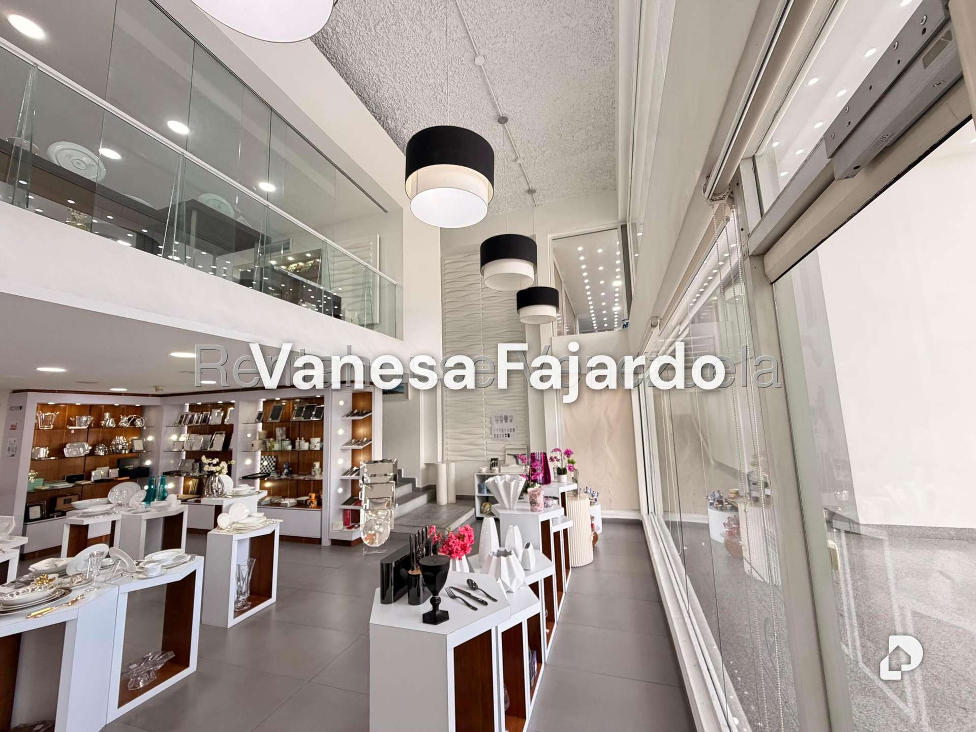 Local comercial en Las Mercedes, Caracas – 17