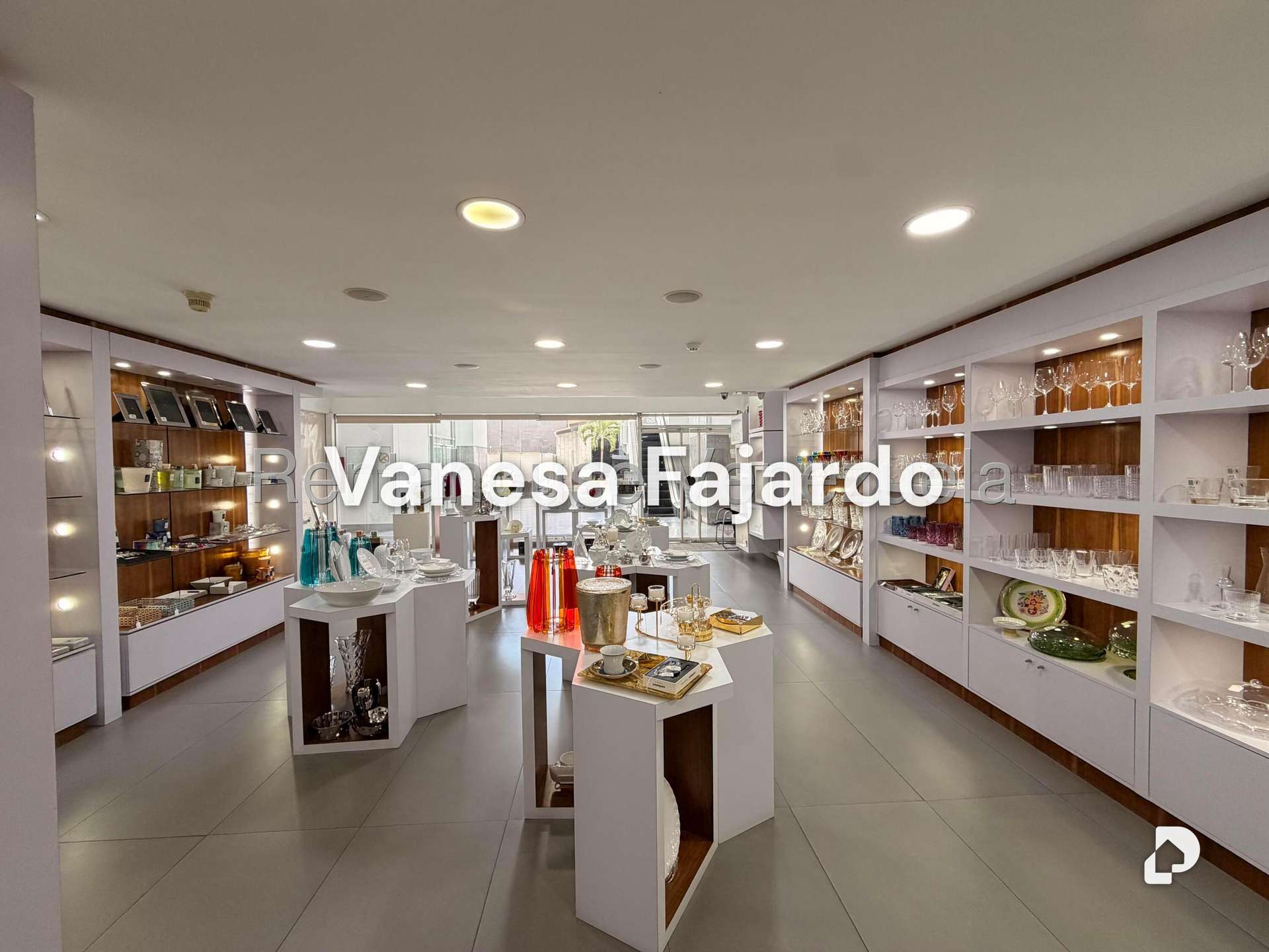 Local comercial en Las Mercedes, Caracas – 15