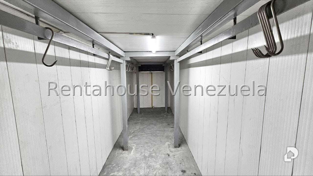 Edificio en La Florida, Caracas – 9