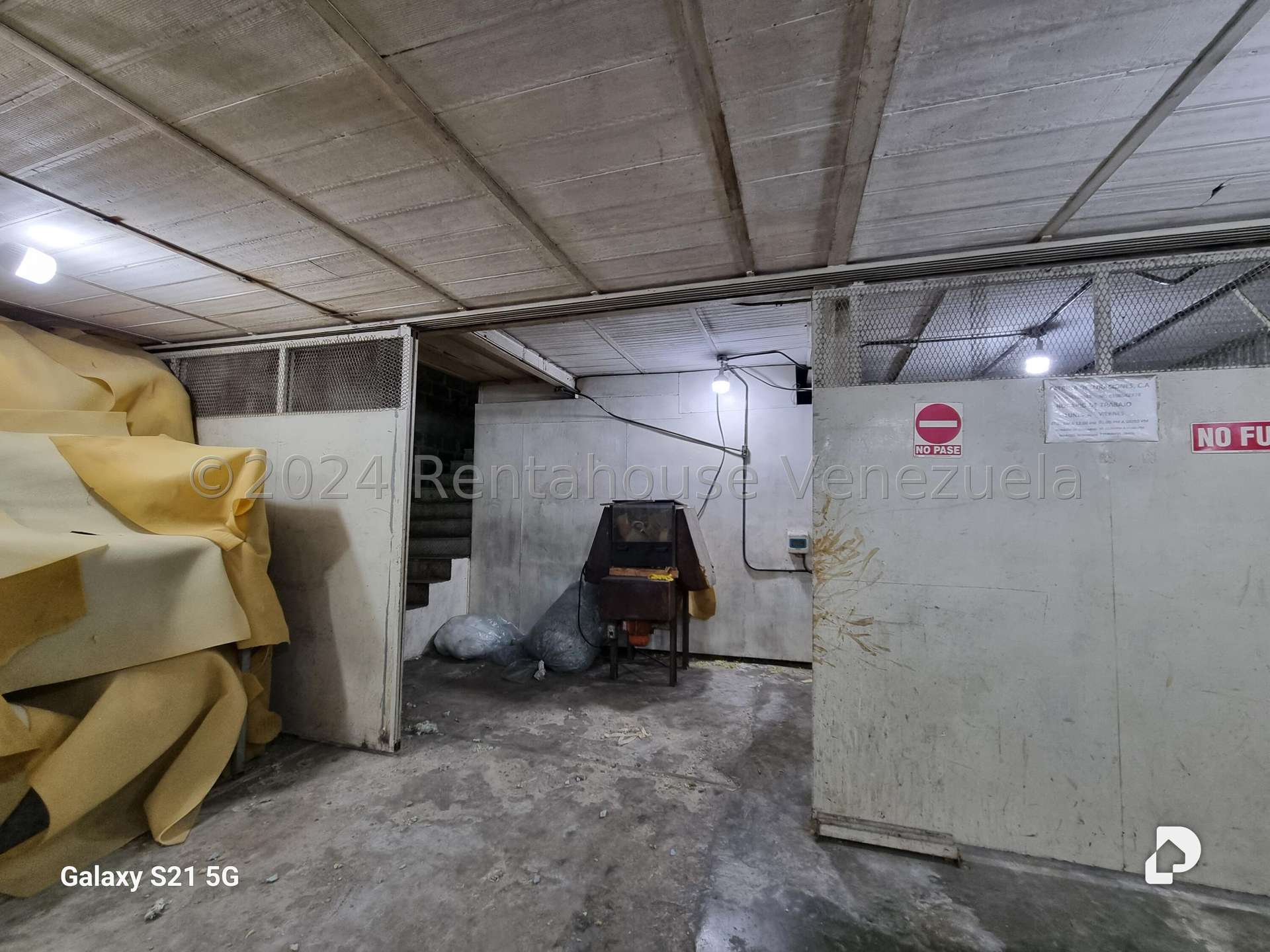 Local comercial en Los Rosales, Caracas – 11